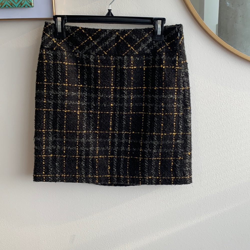 Quilted black & yellow skirt 🐝